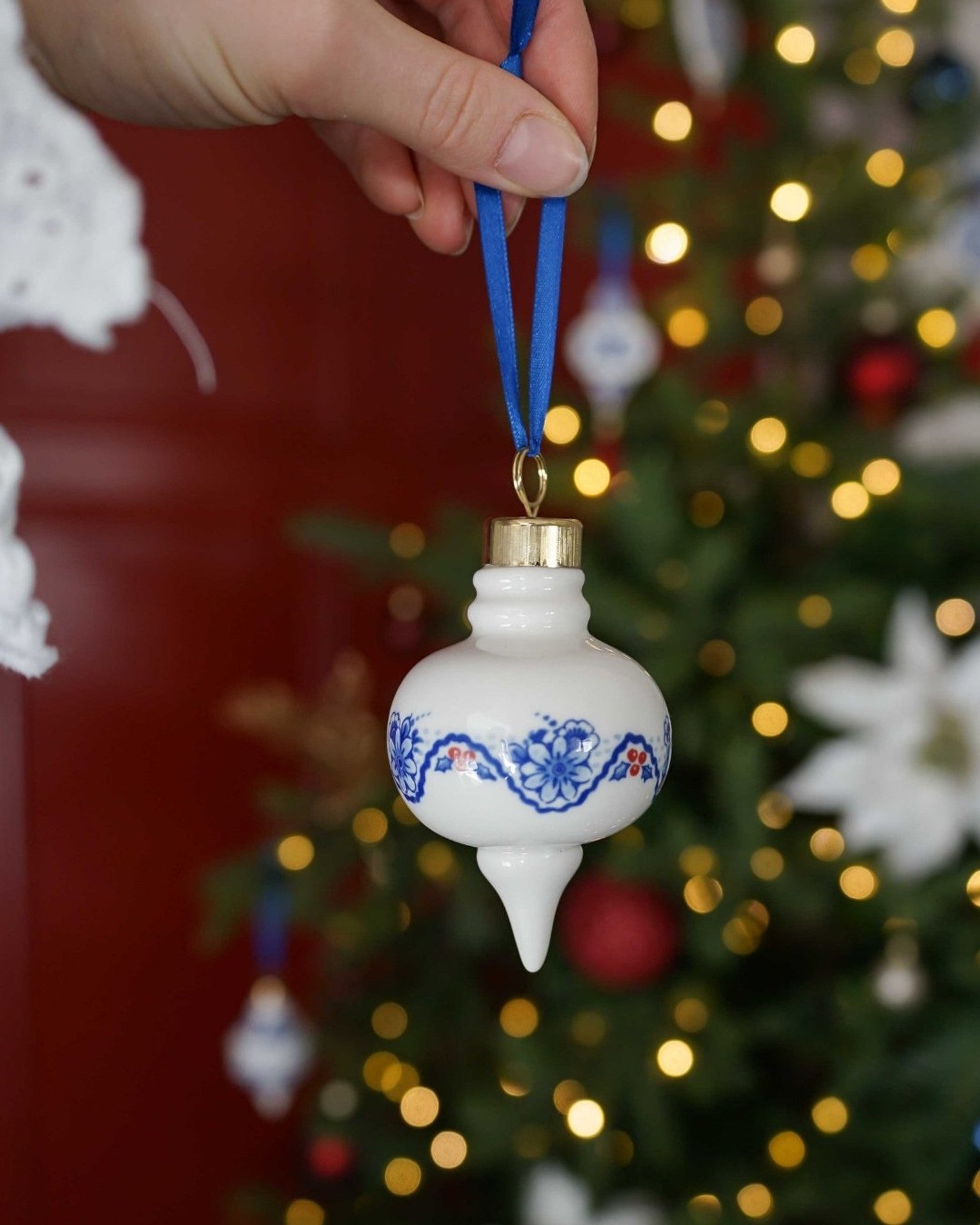 Round Christmas Ornament - Vintage - 9 cm